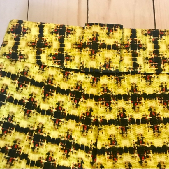 CLUB MONACO | Semi Casual Mini Skirt Yellow EUC - Picture 4 of 8